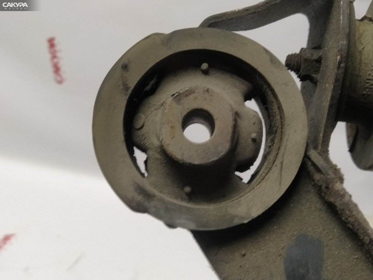 Подушка редуктора задняя Toyota Corolla Fielder NZE124G 1NZ-FE: купить в Сакура Красноярск.