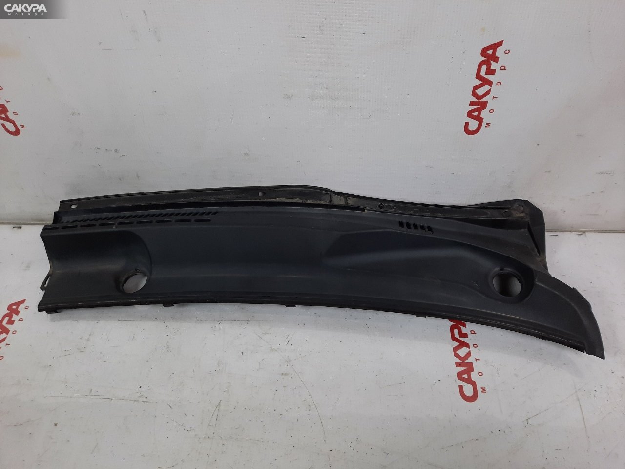 Решетка под лобовое стекло правая Toyota Corolla Fielder NZE121G 1NZ-FE: купить в Сакура Красноярск.