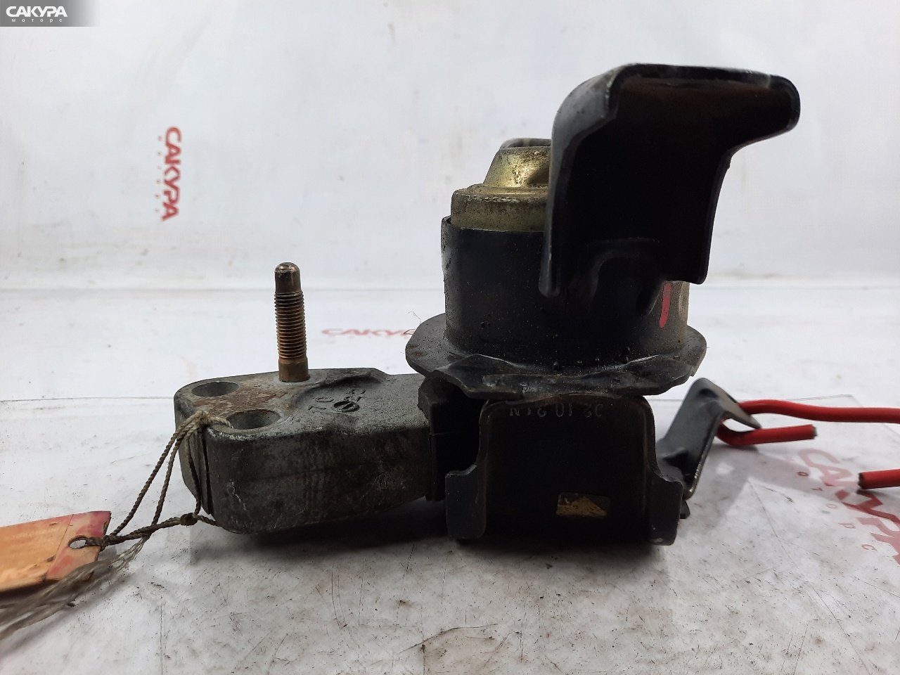 Подушка двигателя правая Toyota Corolla Fielder NZE121G 1NZ-FE: купить в Сакура Красноярск.