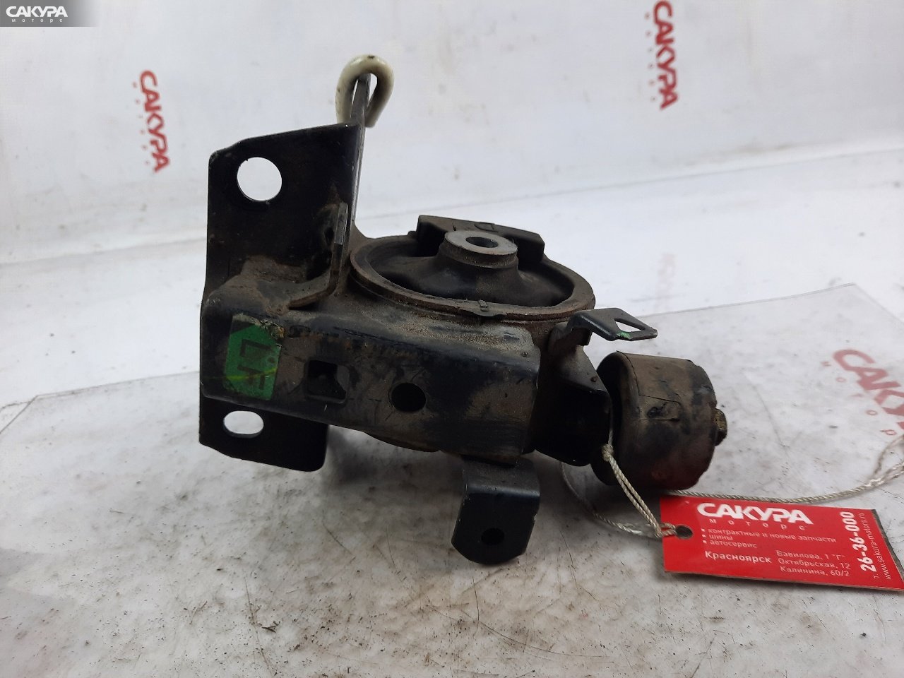 Подушка двигателя левая Toyota Corolla Fielder NZE121G 1NZ-FE: купить в Сакура Красноярск.