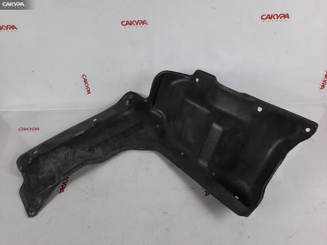 Защита ДВС правая Toyota Corolla Fielder NZE121G 1NZ-FE: купить в Сакура Красноярск.