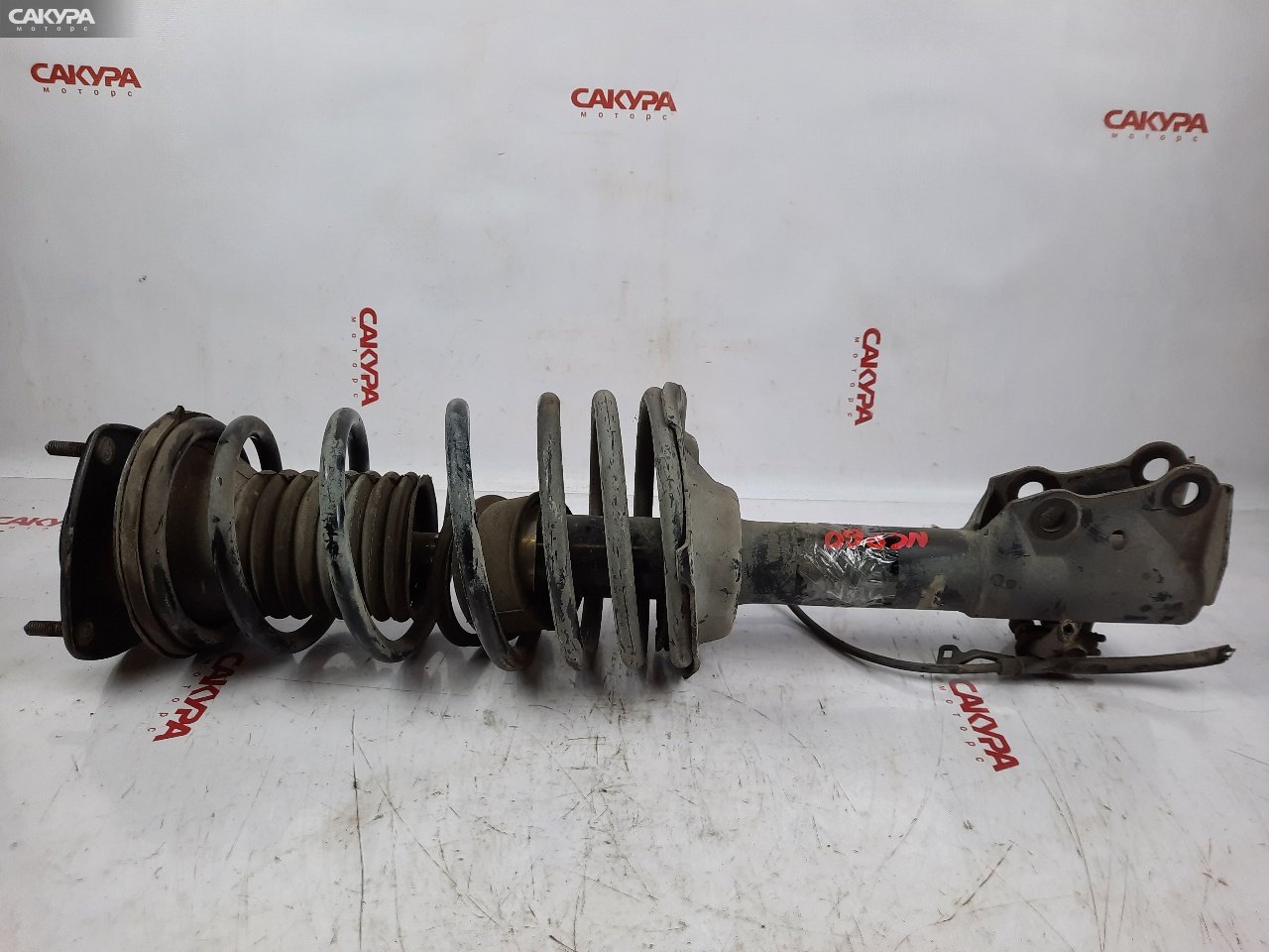 Стойка подвески передняя Toyota IST NCP60 2NZ-FE: купить в Сакура Красноярск.