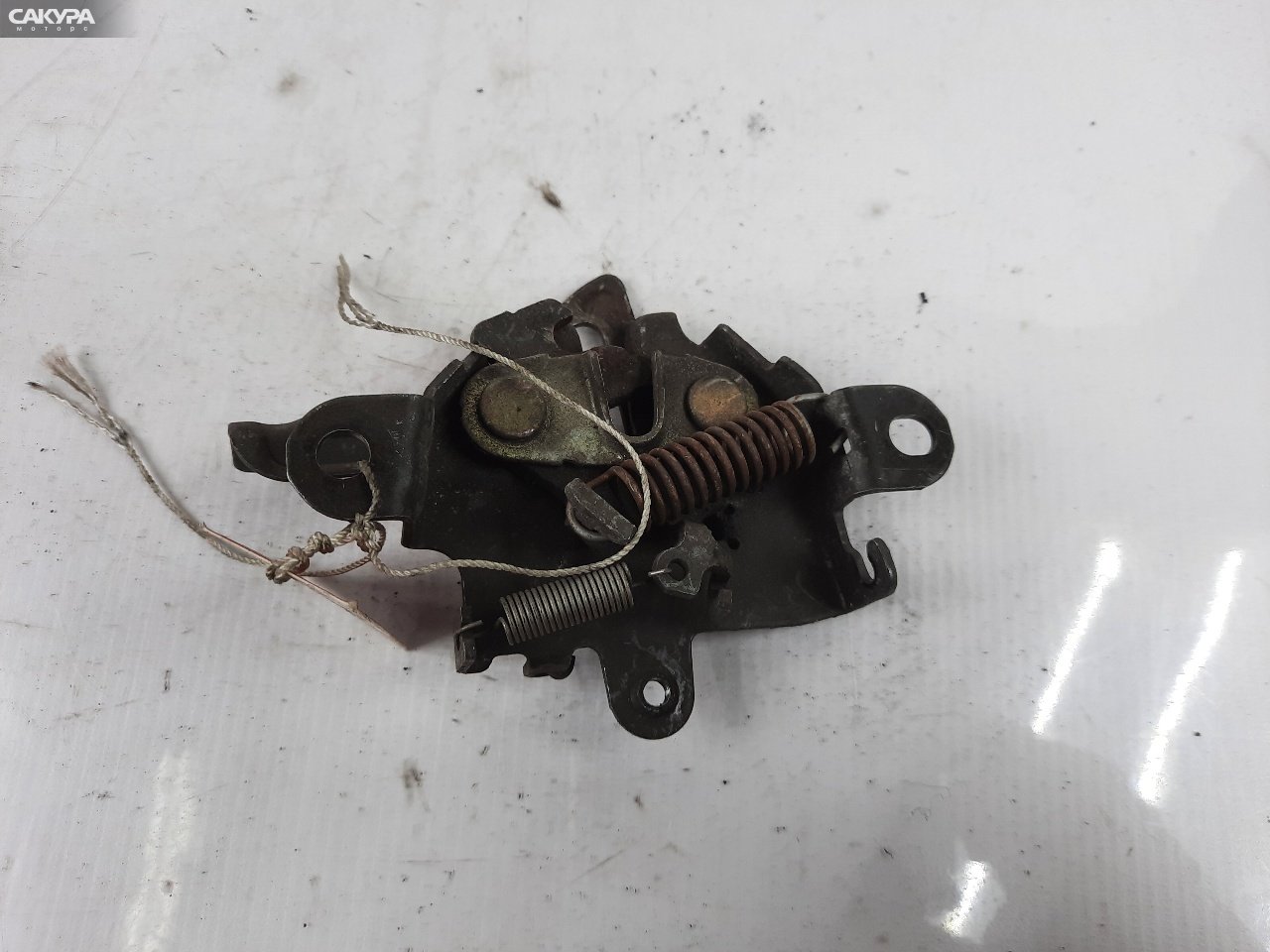 Замок капота Toyota Probox NCP50V 2NZ-FE: купить в Сакура Красноярск.