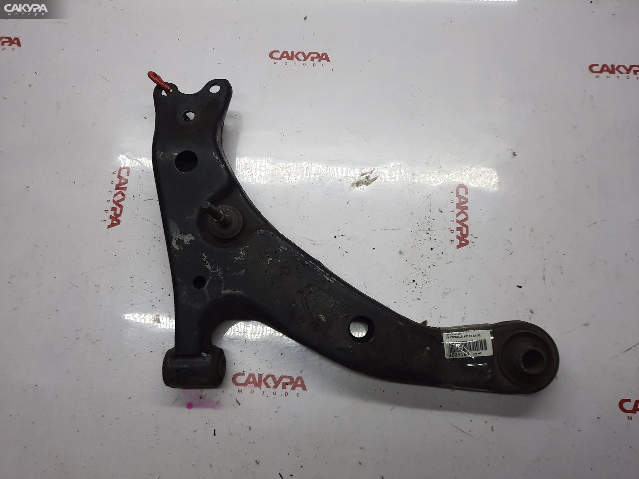 Рычаг подвески передний правый Toyota Corolla AE110 5A-FE: купить в Сакура Красноярск.