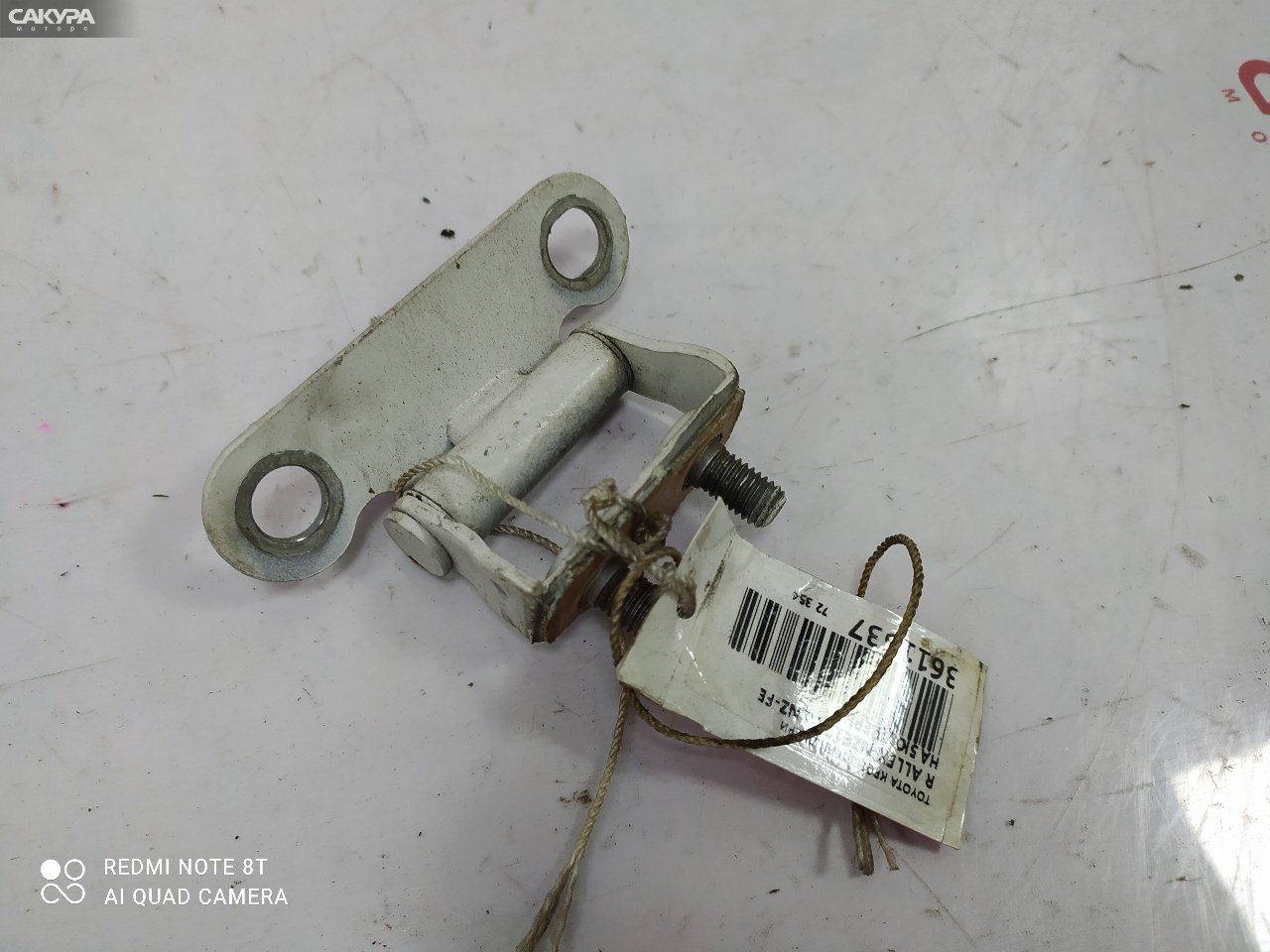 Кронштейн двери задний Toyota Allex NZE121 1NZ-FE: купить в Сакура Красноярск.