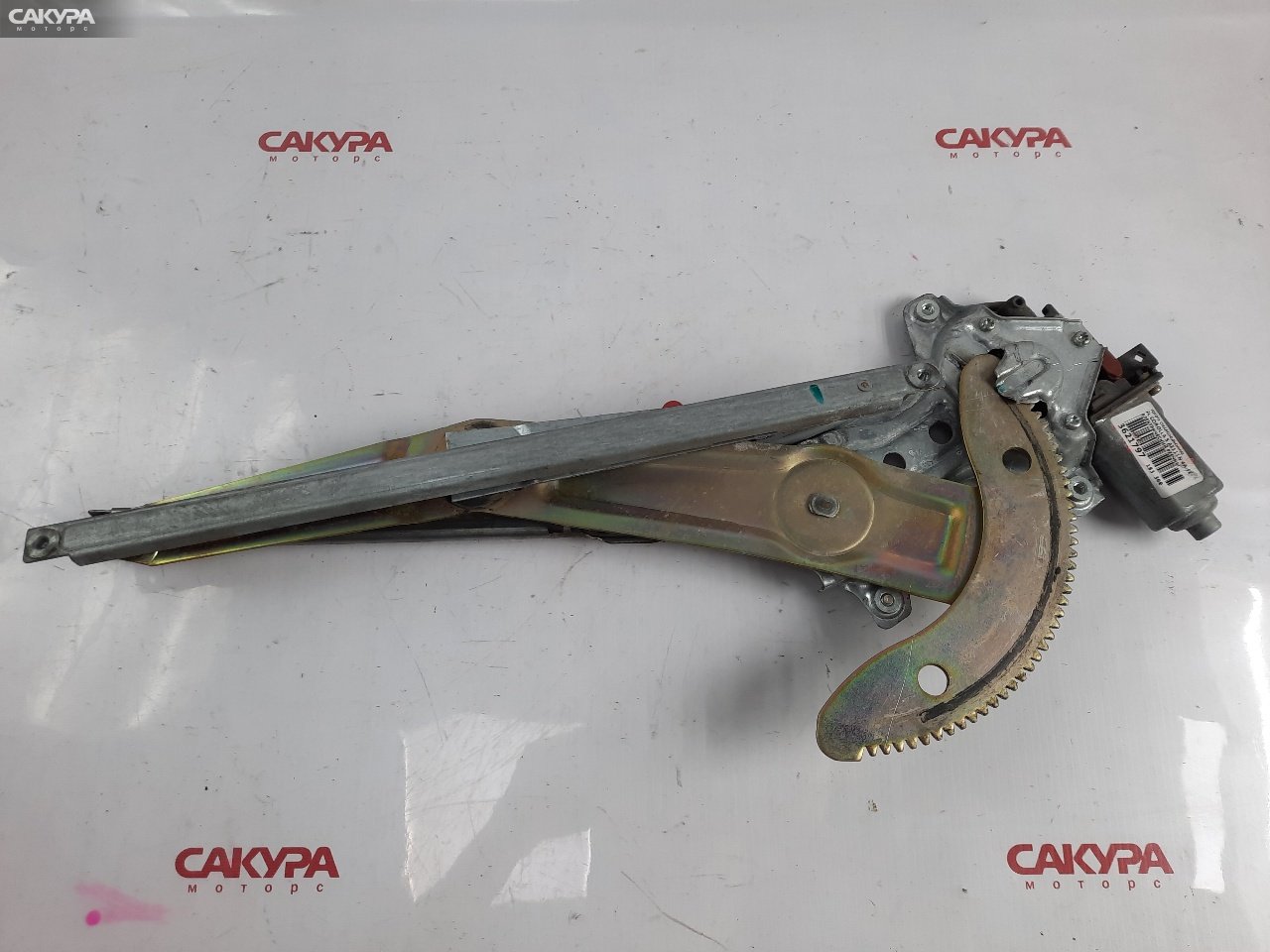 Стеклоподъемник передний левый Toyota Corolla Spacio AE111N 4A-FE: купить в Сакура Красноярск.