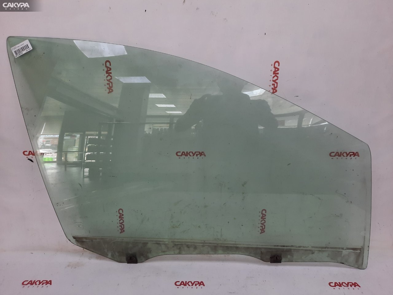 Стекло боковое переднее правое Nissan Liberty PM12 SR20DE: купить в Сакура Красноярск.