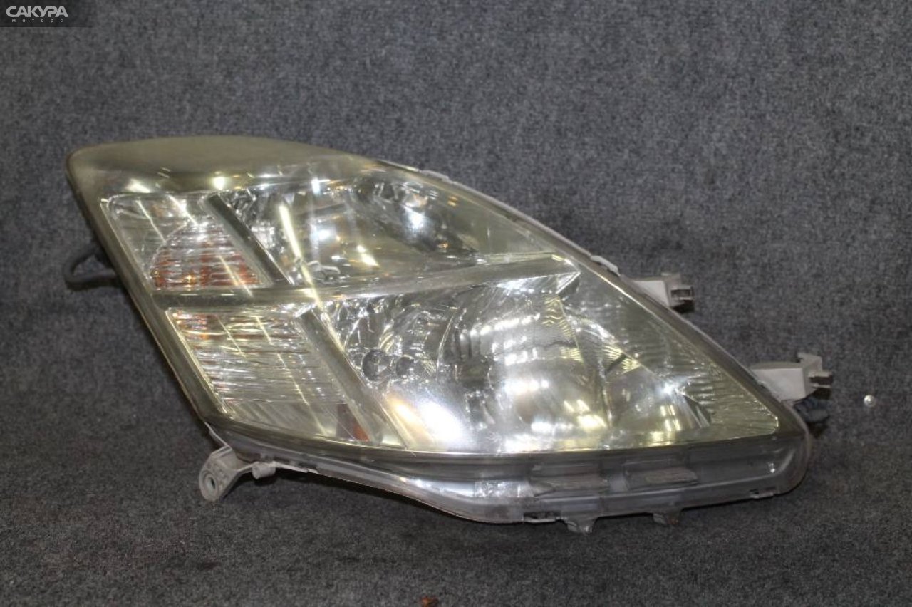 Фара правая Toyota Isis ZNM10W 1ZZ-FE 44-60: купить в Сакура Красноярск.