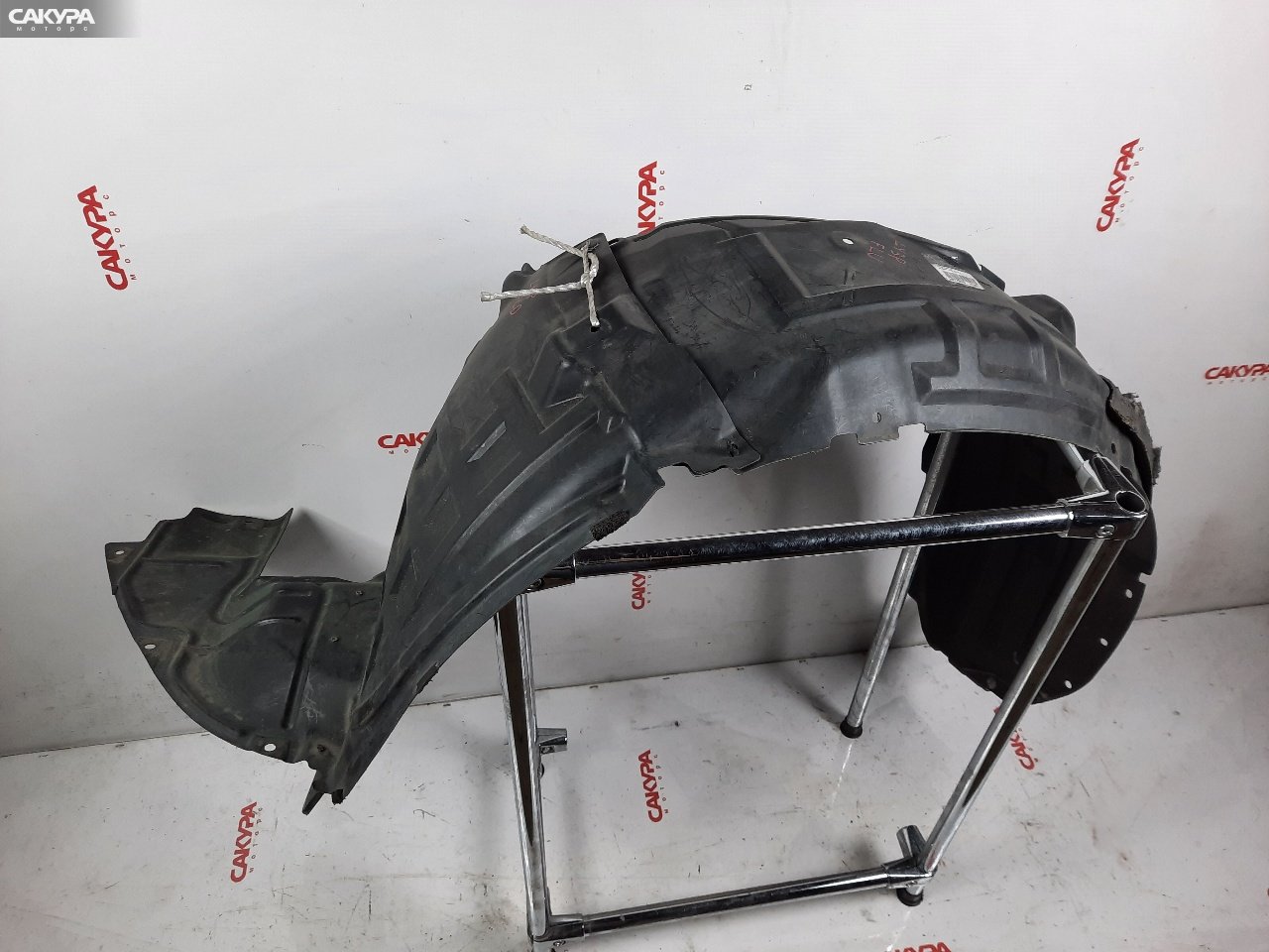 Подкрылок передний левый Mazda MPV LY3P L3-VDT: купить в Сакура Красноярск.