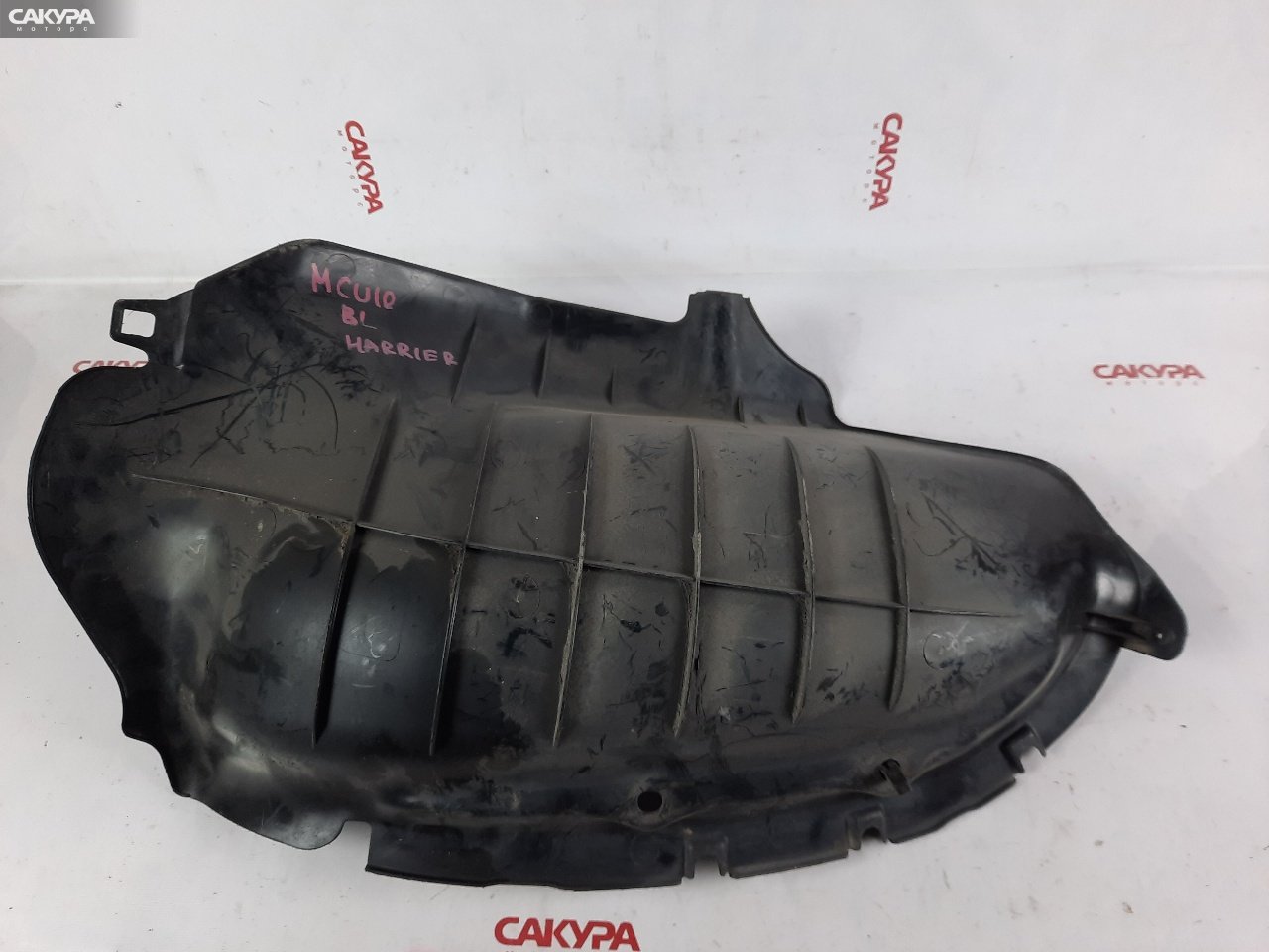 Подкрылок задний левый Toyota Harrier MCU10W 1MZ-FE: купить в Сакура Красноярск.