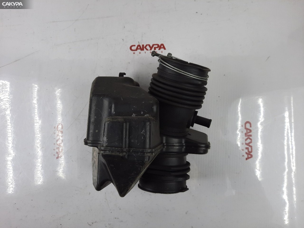 Патрубок воздушного фильтра Toyota Harrier GSU30W 2GR-FE: купить в Сакура Красноярск.