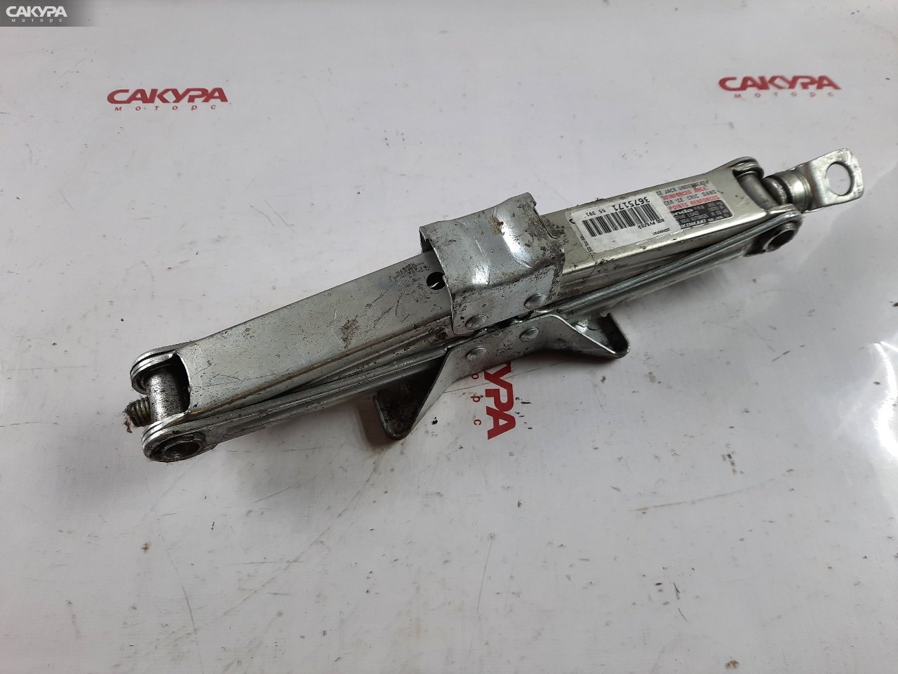 Домкрат Honda: купить в Сакура Красноярск.