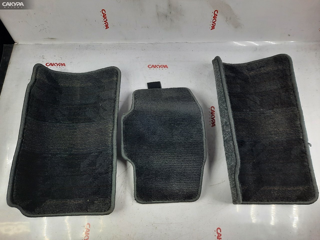 Коврик Toyota Avensis AZT250 1AZ-FSE: купить в Сакура Красноярск.
