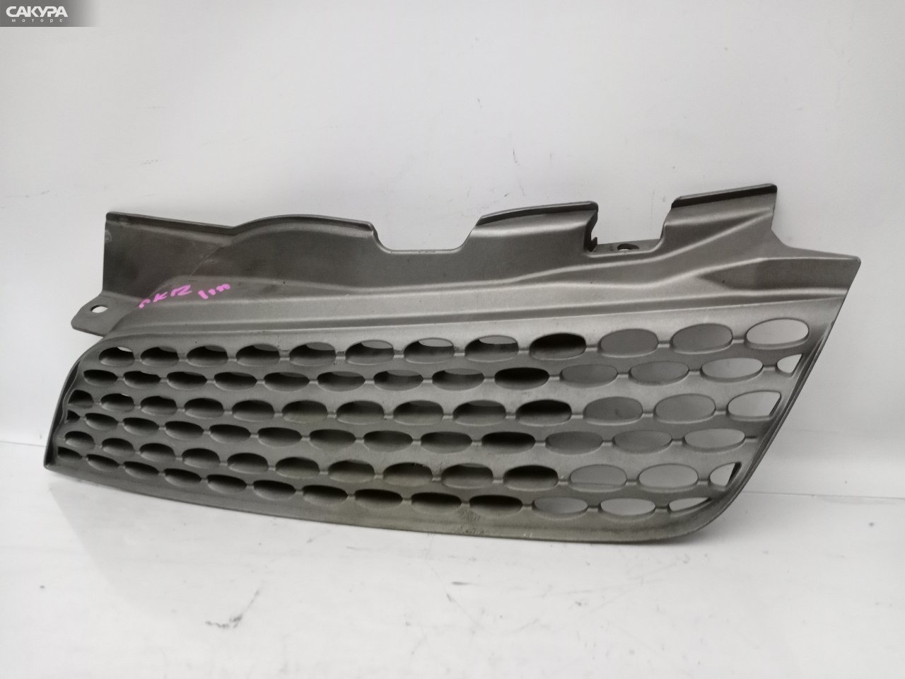 Решетка радиатора левая Nissan March AK12 CR12DE: купить в Сакура Красноярск.
