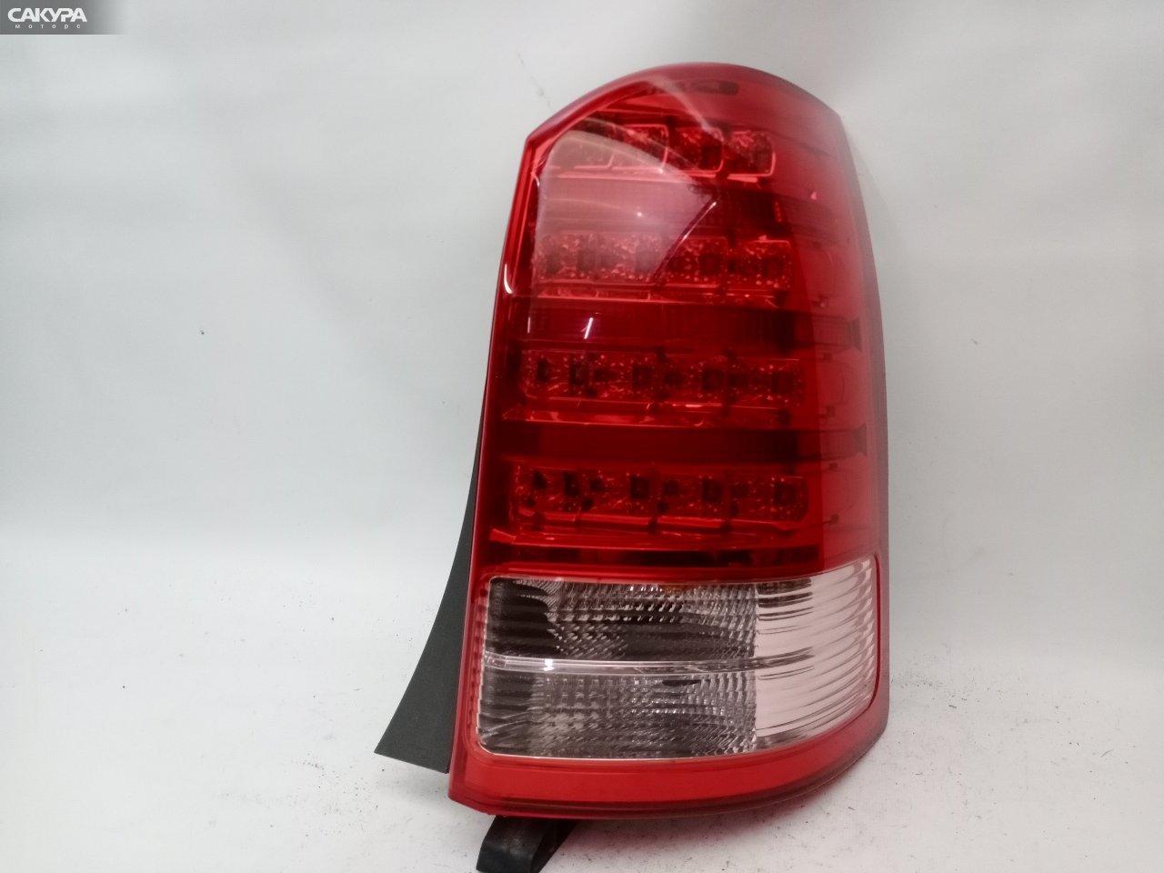 Фонарь стоп-сигнала правый Toyota Wish ZNE10G 68-14: купить в Сакура Красноярск.