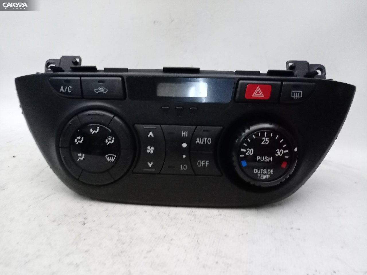 Блок управления климат-контролем Toyota RAV4 ACA21W 1AZ-FSE: купить в Сакура Красноярск.