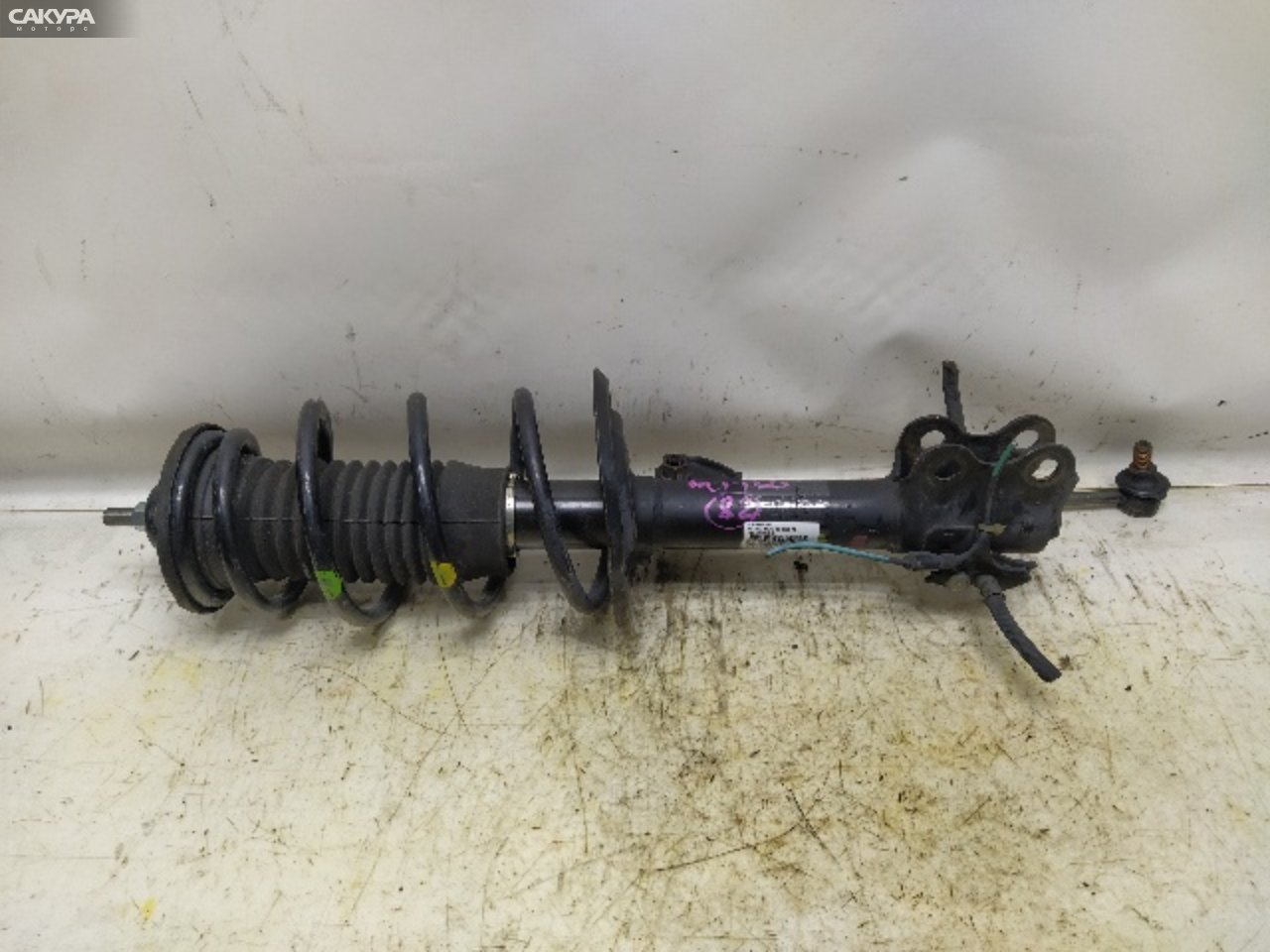 Стойка подвески передняя левая Toyota Vitz NCP131 1NZ-FE: купить в Сакура Красноярск.
