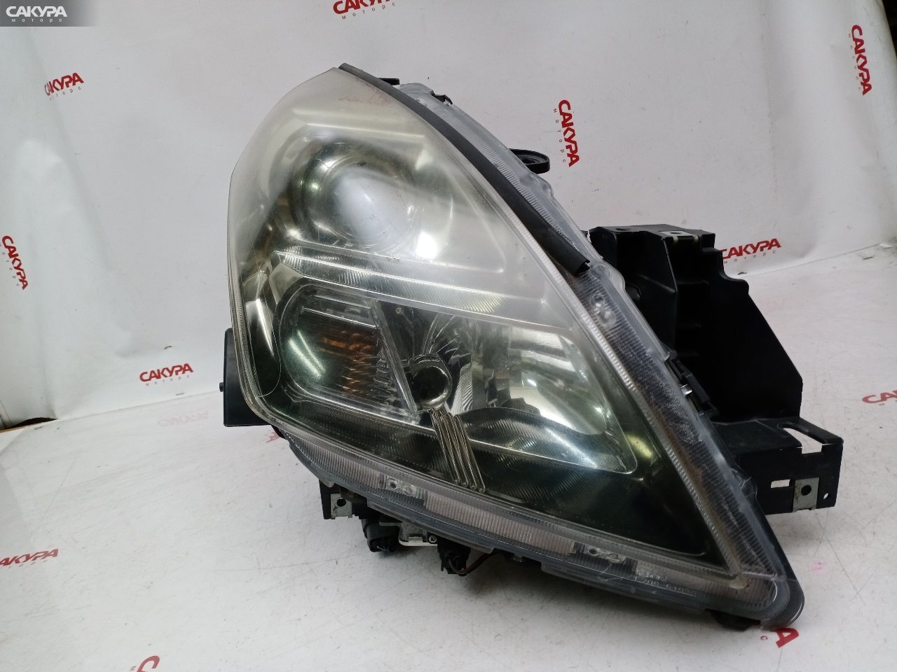 Фара правая Mazda MPV LY3P L3-VE P5620: купить в Сакура Красноярск.