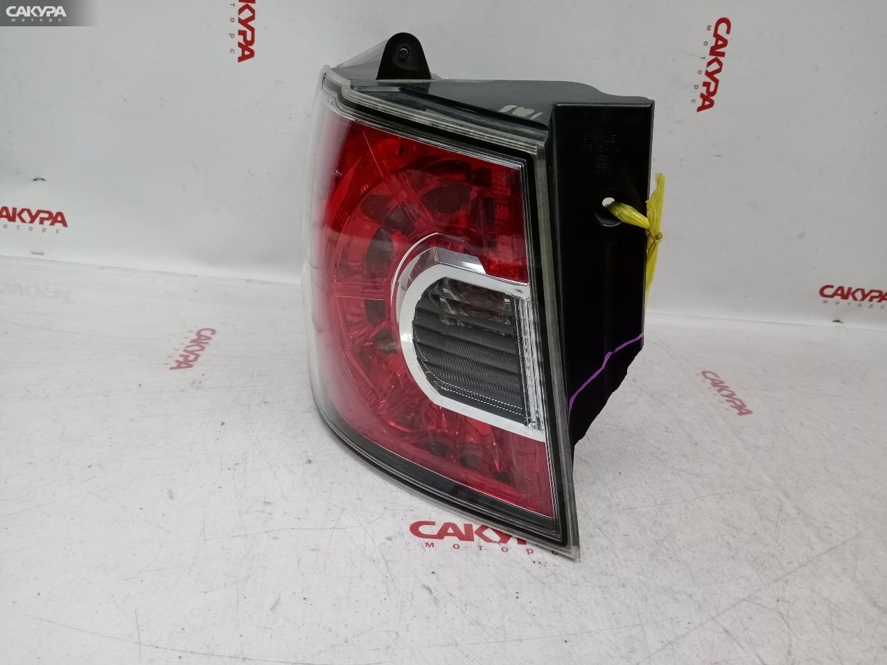Фонарь стоп-сигнала левый Mazda MPV LY3P L3-VE P5134: купить в Сакура Красноярск.