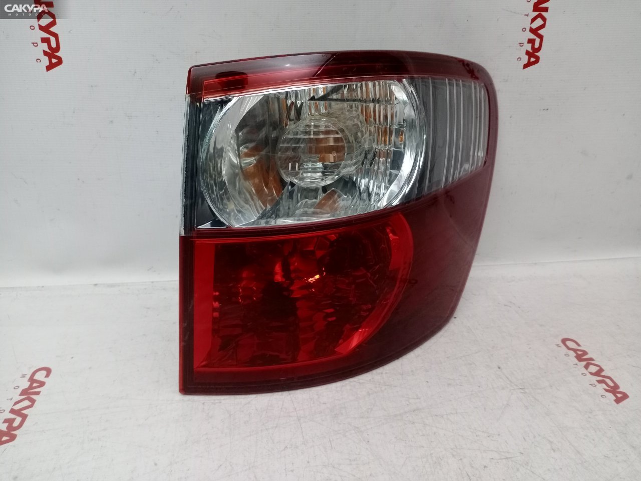 Фонарь стоп-сигнала правый Toyota Ipsum ACM21W 2AZ-FE 44-57: купить в Сакура Красноярск.