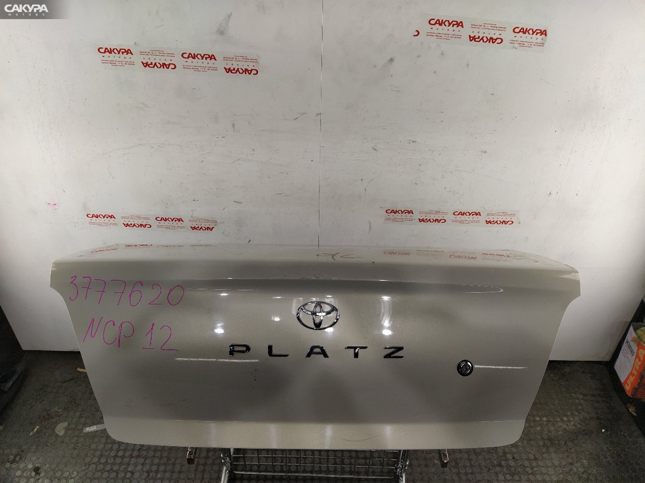 Крышка багажника Toyota Platz NCP12 1NZ-FE: купить в Сакура Красноярск.