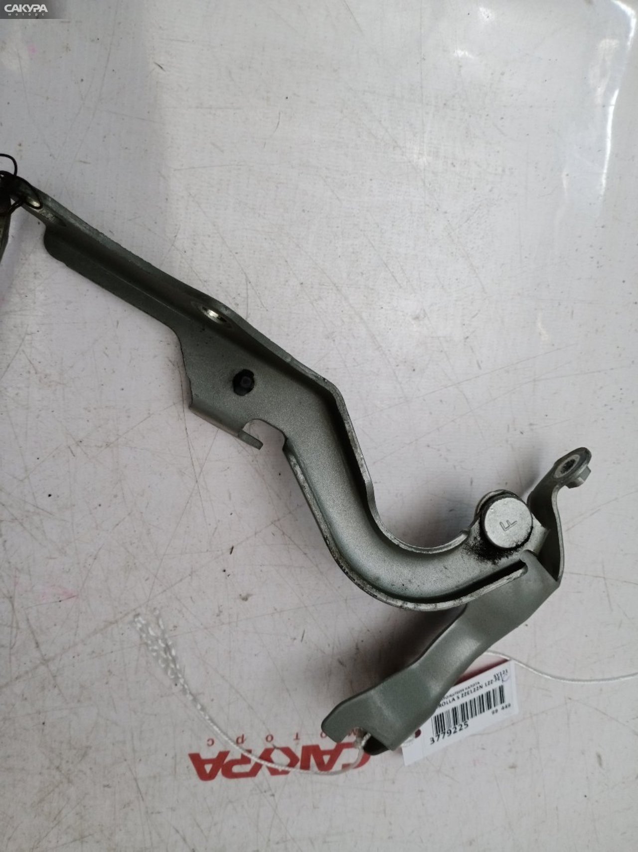 Кронштейн капота правый Toyota Corolla Spacio ZZE122N 1ZZ-FE: купить в Сакура Красноярск.