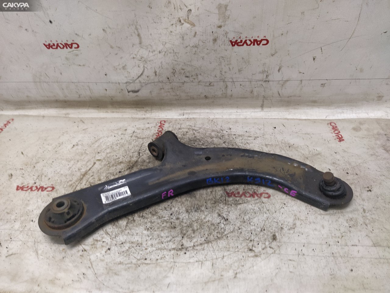 Рычаг подвески передний правый Nissan March BK12 CR14DE: купить в Сакура Красноярск.