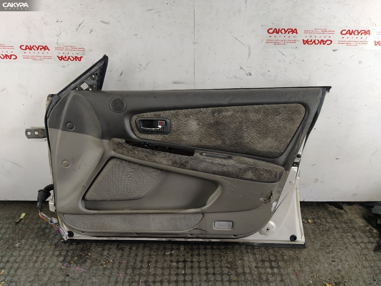 Дверь боковая передняя правая Toyota Mark II JZX101 2JZ-GE: купить в Сакура Красноярск.
