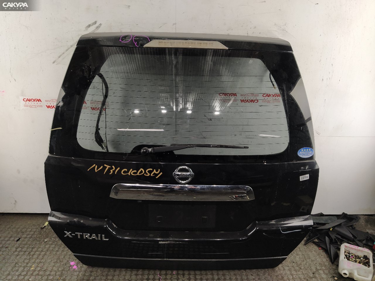 Дверь багажника Nissan X-TRAIL NT31 MR20DE: купить в Сакура Красноярск.