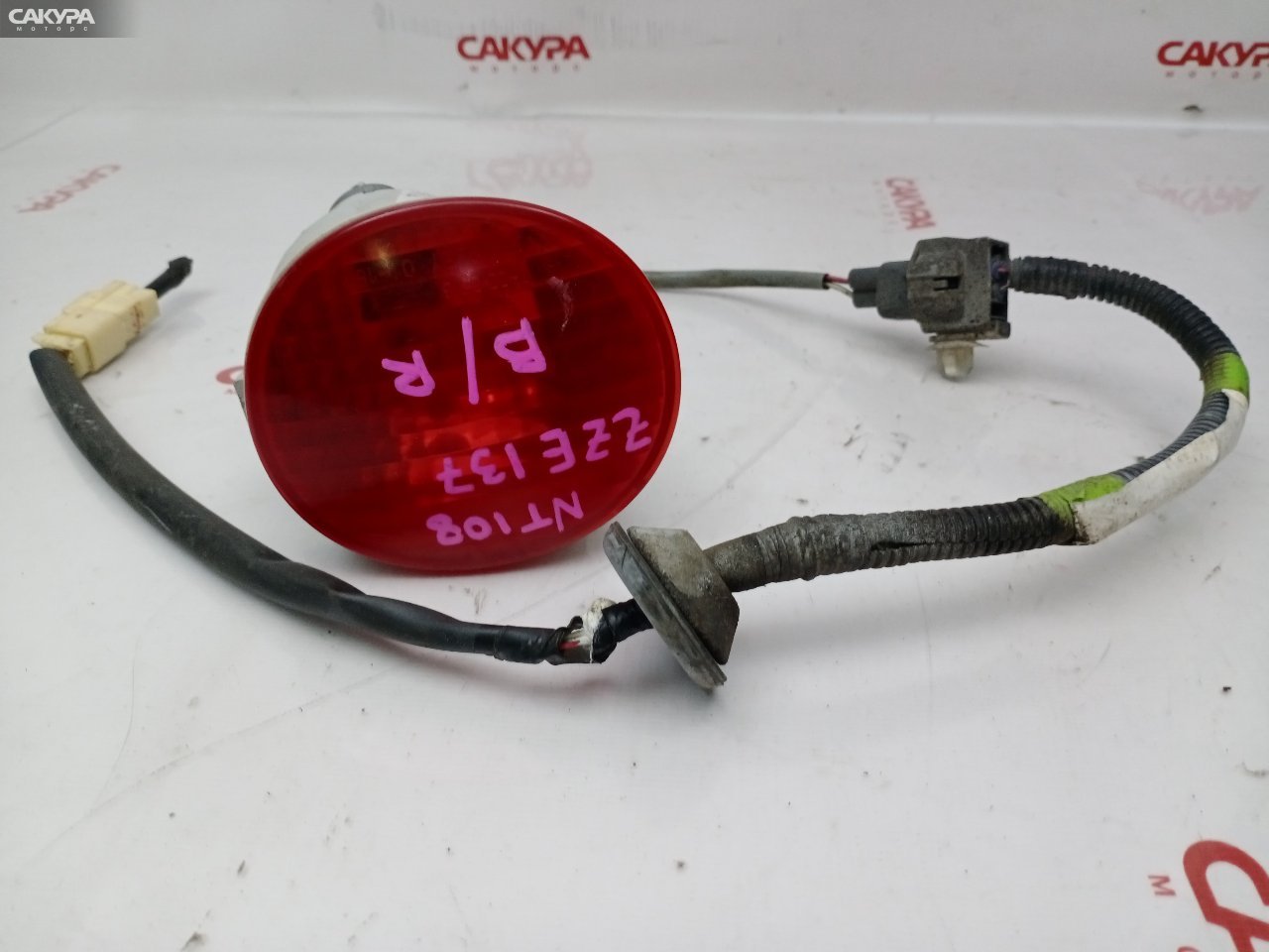 Повторитель в бампер правый Toyota Voltz ZZE137 2ZZ-GE 01-18: купить в Сакура Красноярск.