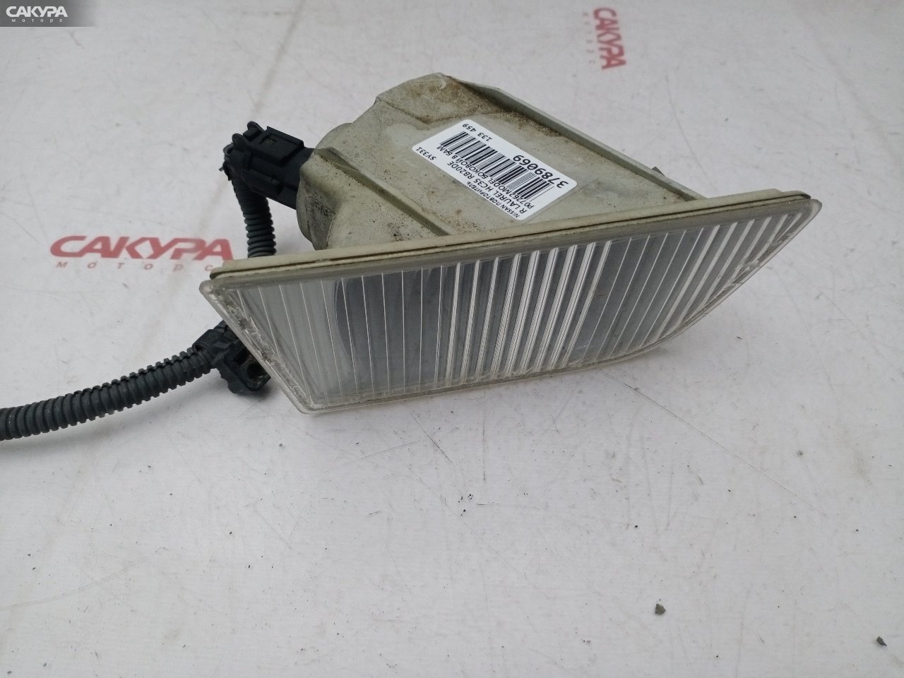 Повторитель в бампер правый Nissan Laurel HC35 RB20DE P0726: купить в Сакура Красноярск.