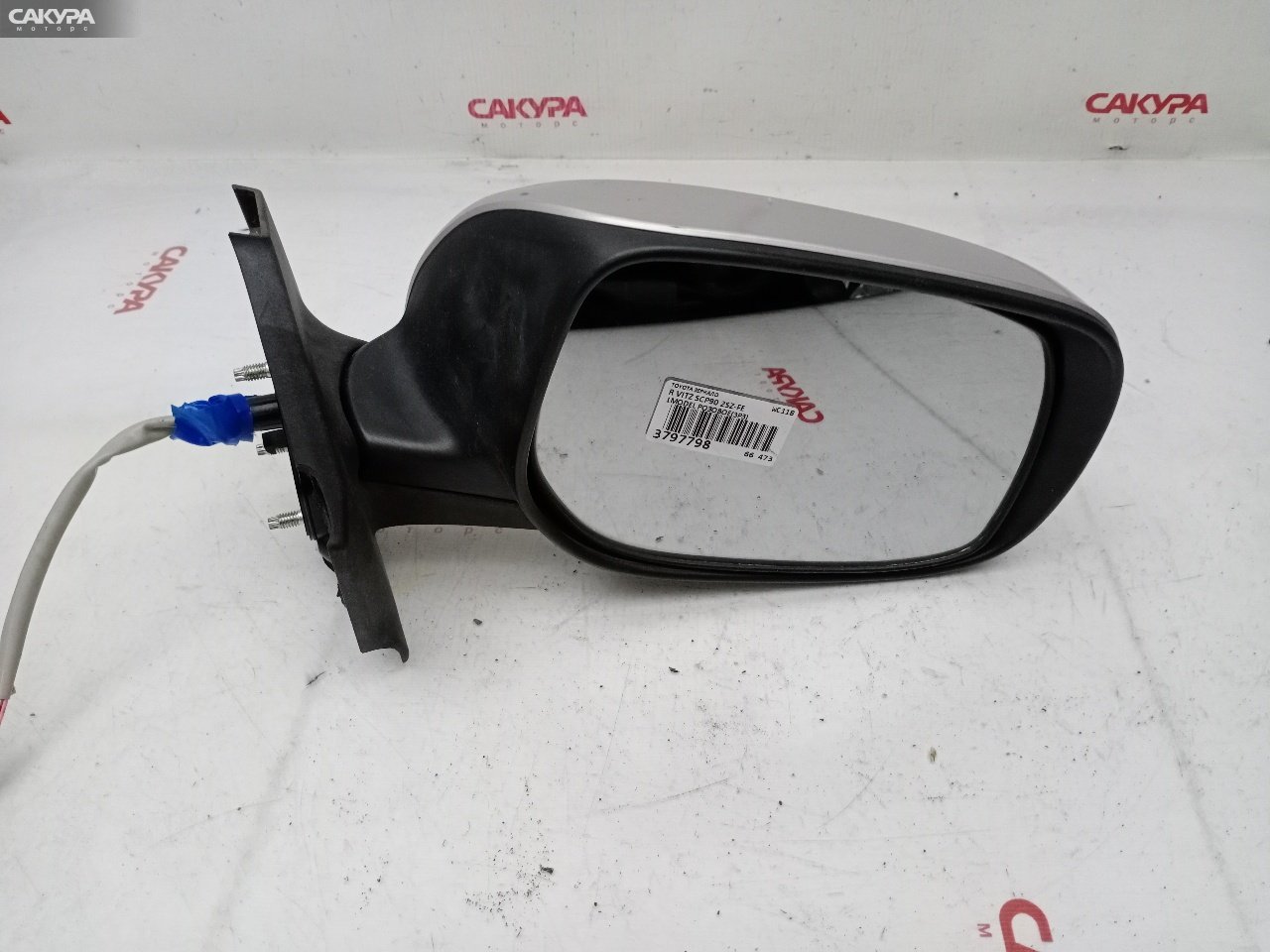 Зеркало боковое правое Toyota Vitz SCP90 2SZ-FE: купить в Сакура Красноярск.