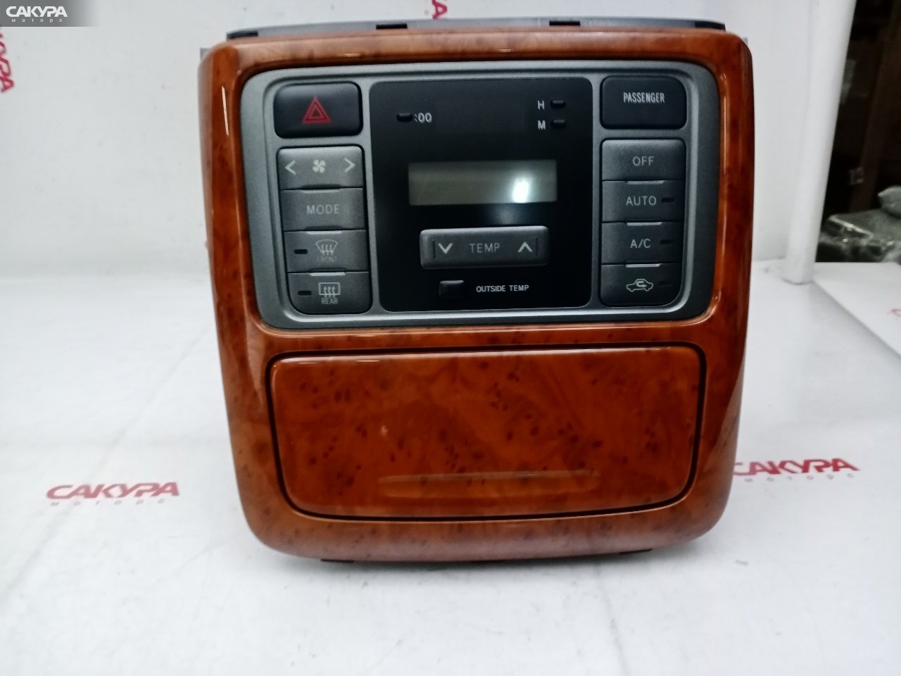 Блок управления климат-контролем Toyota Gaia ACM10G 1AZ-FSE: купить в Сакура Красноярск.