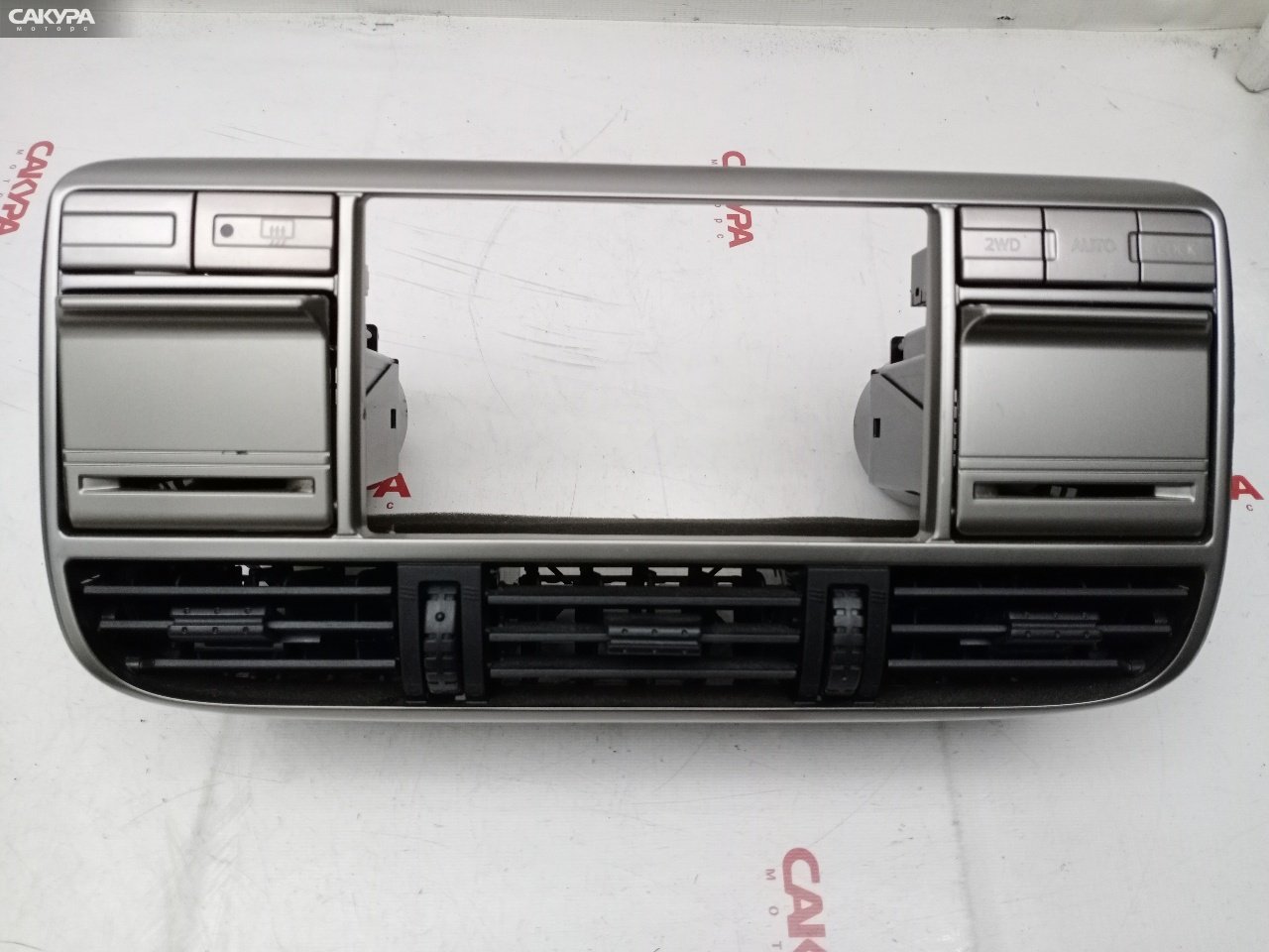 Рамка магнитолы Nissan X-TRAIL NT30 QR20DE: купить в Сакура Красноярск.