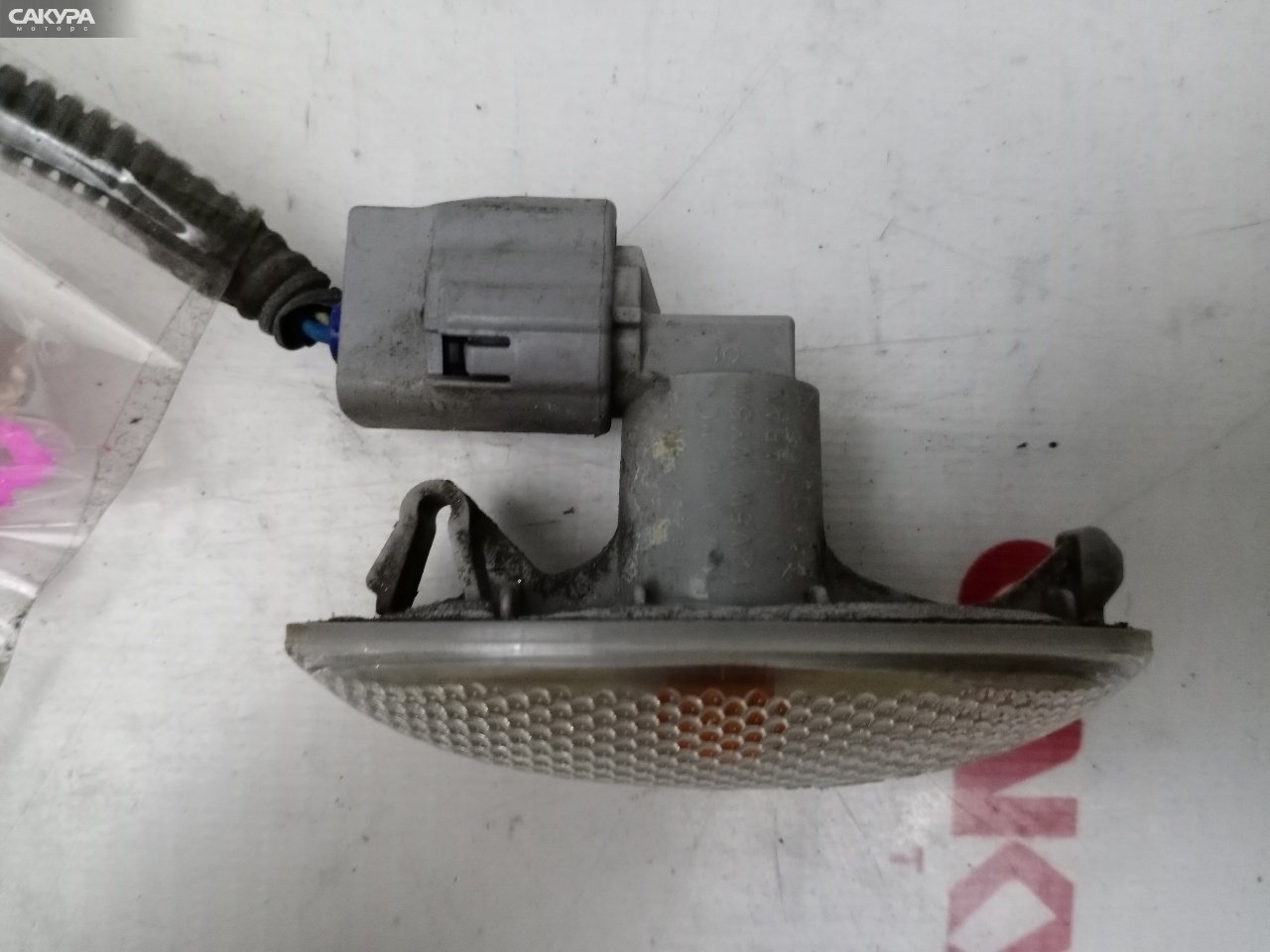 Повторитель в крыло Toyota Corolla Axio NZE141 1NZ-FE 12-513: купить в Сакура Красноярск.