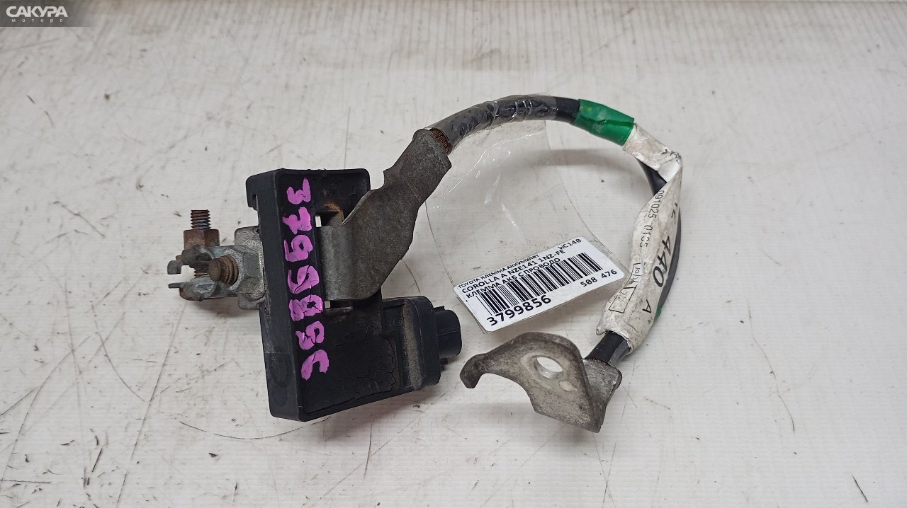Клемма аккумулятора Toyota Corolla Axio NZE141 1NZ-FE: купить в Сакура Красноярск.
