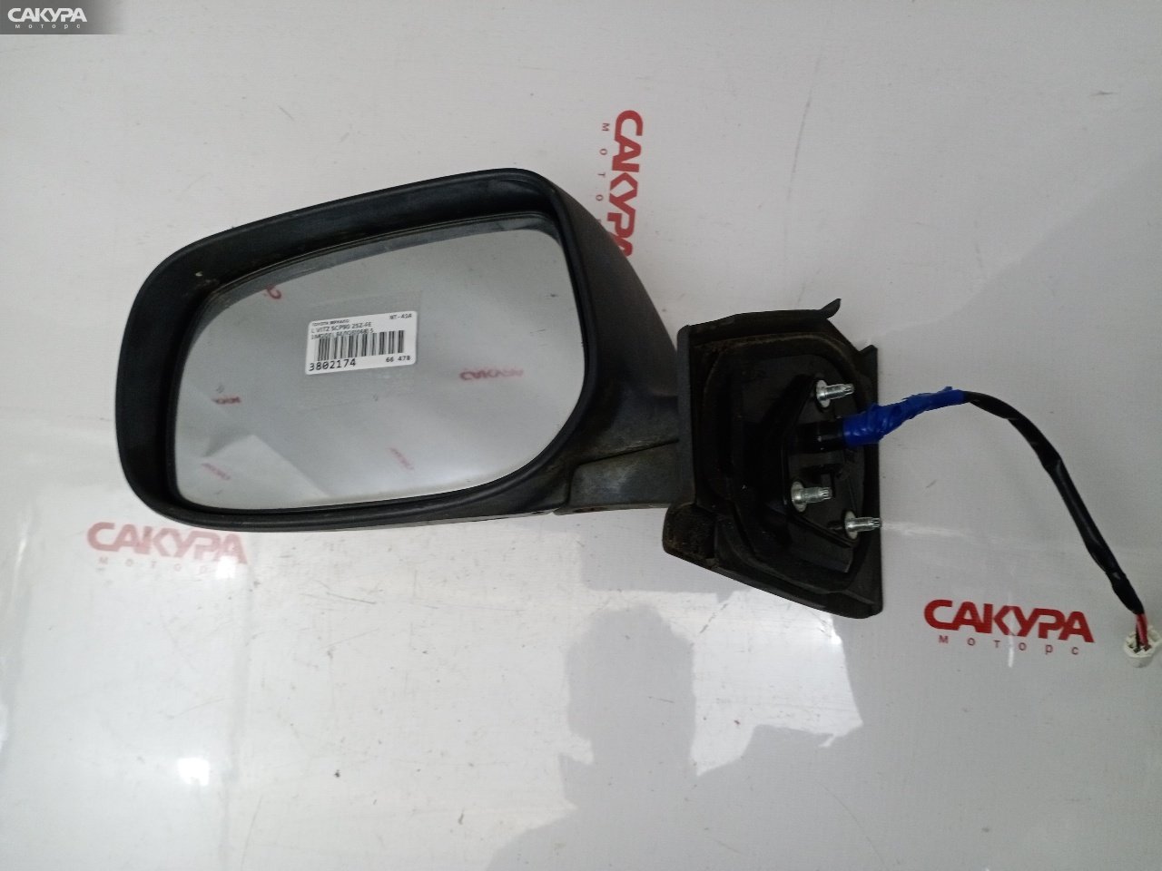 Зеркало боковое левое Toyota Vitz SCP90 2SZ-FE: купить в Сакура Красноярск.