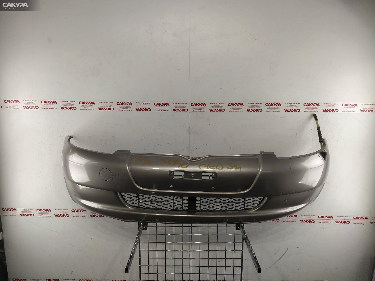 Бампер передний Toyota Vitz SCP10 1SZ-FE A4A2: купить в Сакура Красноярск.