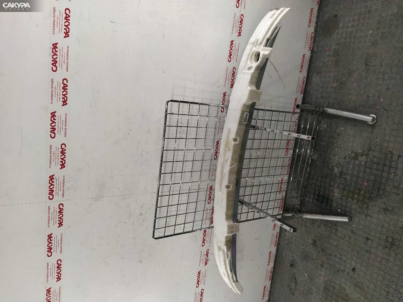 Усилитель бампера передний Toyota Vitz SCP13 2SZ-FE: купить в Сакура Красноярск.
