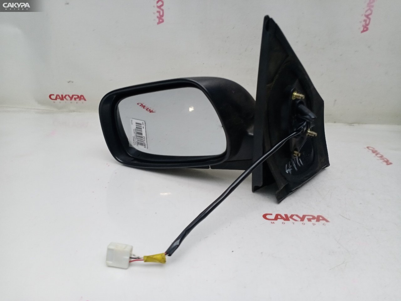 Зеркало боковое левое Toyota Platz SCP11 1SZ-FE: купить в Сакура Красноярск.