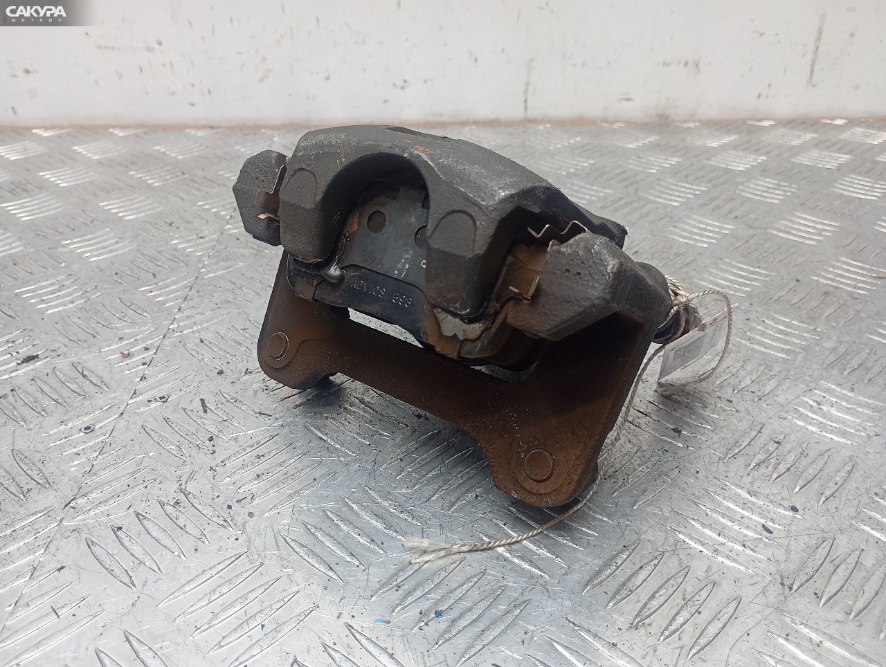 Суппорт передний правый Suzuki Swift HT51S M13A: купить в Сакура Красноярск.
