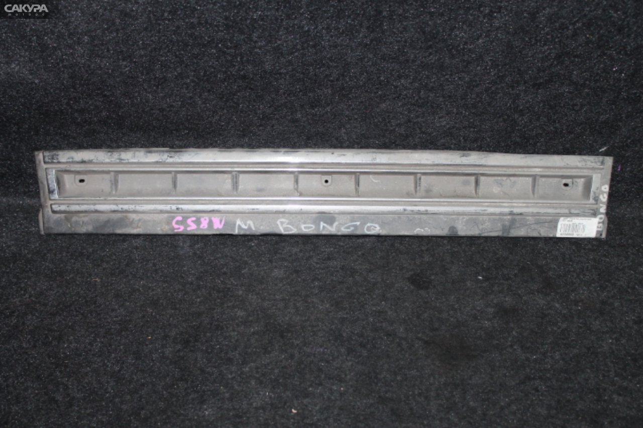 Решетка радиатора Mazda Bongo SSE8W: купить в Сакура Красноярск.