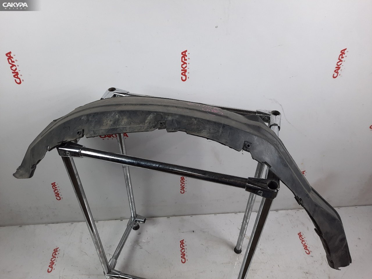 Подкрылок передний левый Mitsubishi Pajero V44W 4D56-T: купить в Сакура Красноярск.