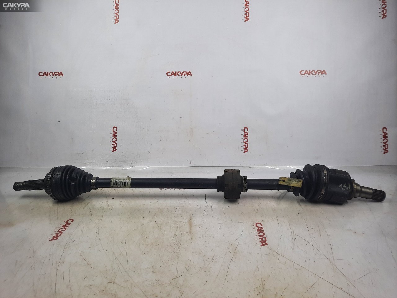 Привод передний правый Toyota Vitz SCP13 2SZ-FE: купить в Сакура Красноярск.