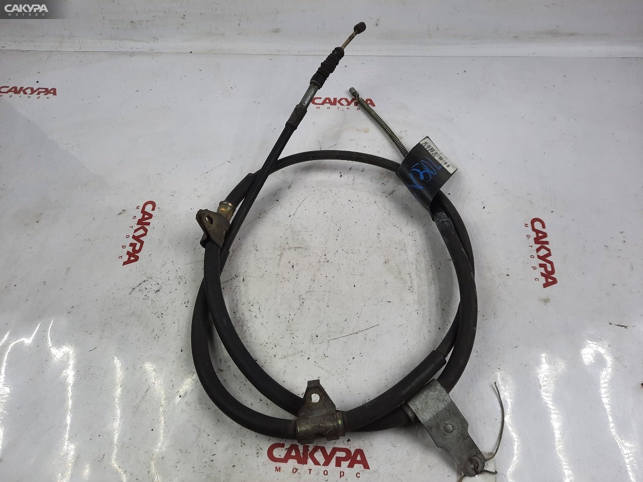 Трос ручника левый Toyota Vista Ardeo SV50G 3S-FSE: купить в Сакура Красноярск.