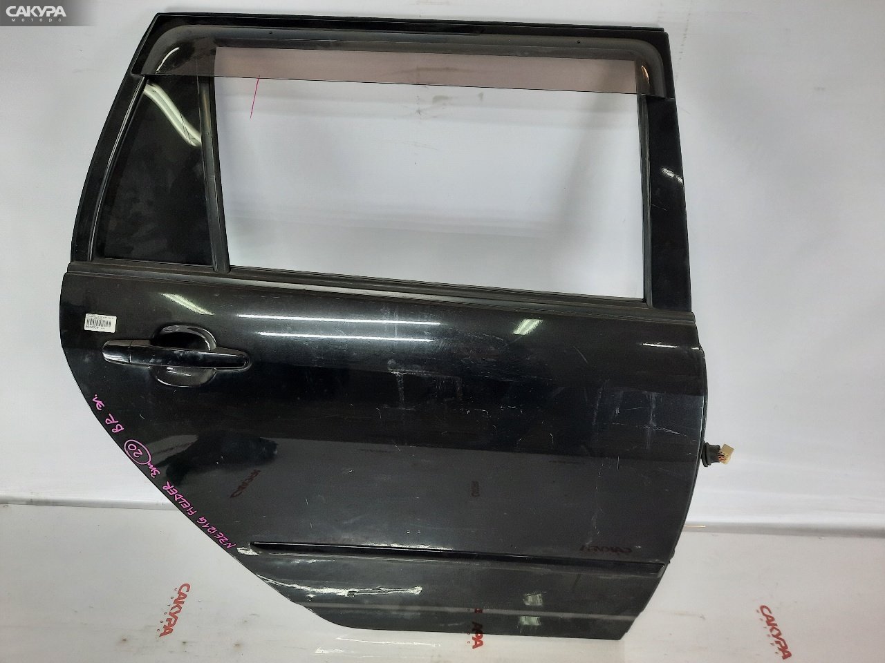 Дверь боковая передняя левая Toyota Corolla Fielder NZE121G 1NZ-FE: купить в Сакура Красноярск.