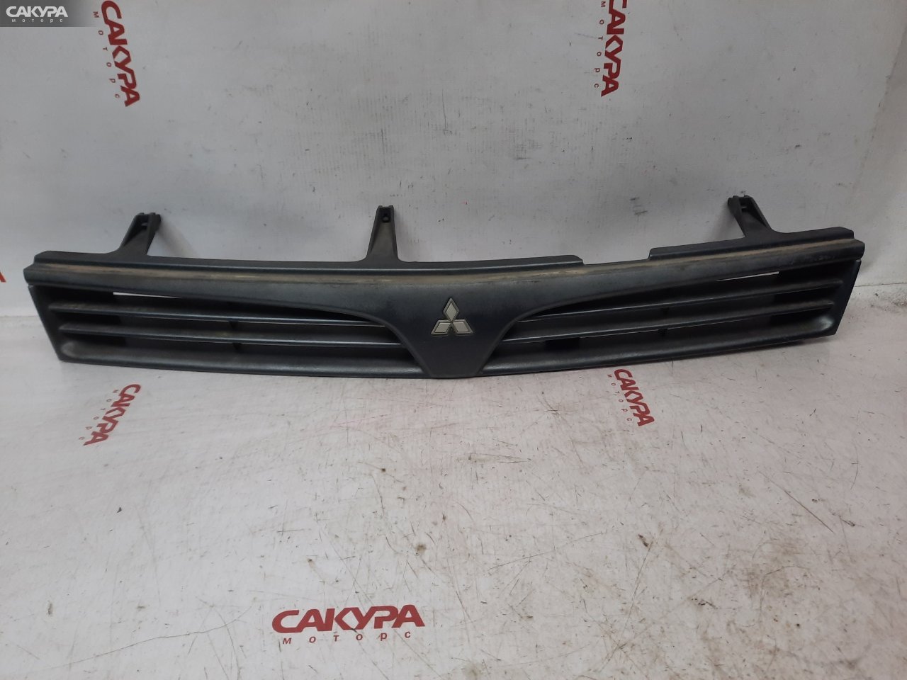 Решетка радиатора Mitsubishi Lancer CK2A 4G15: купить в Сакура Красноярск.