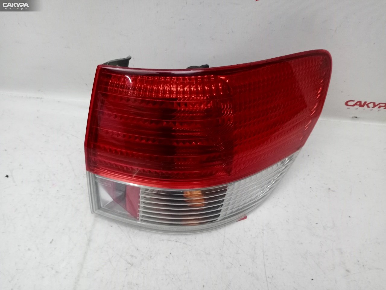 Фонарь стоп-сигнала правый Toyota Vista Ardeo SV55G 3S-FE 32-170: купить в Сакура Красноярск.