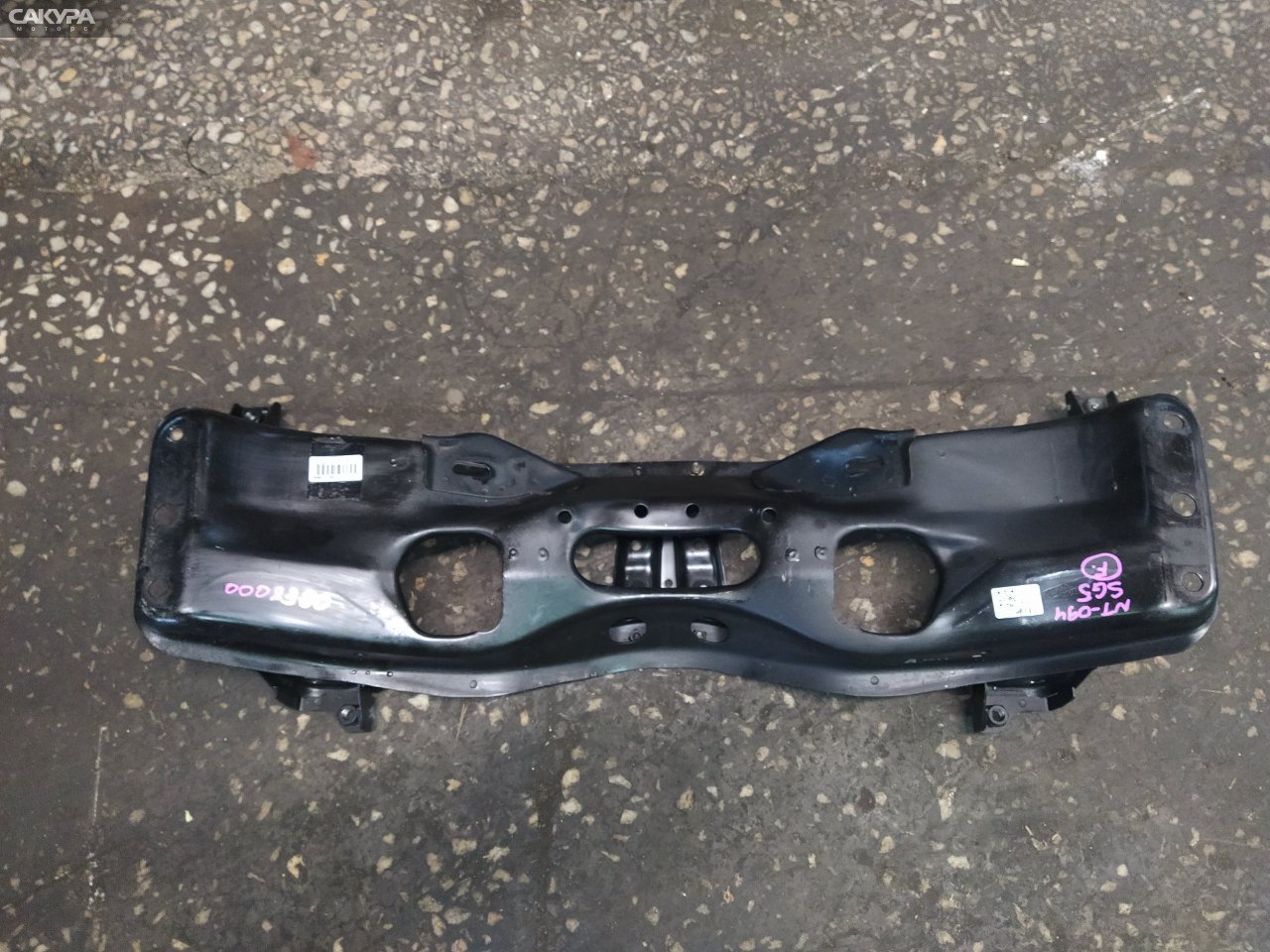Балка поперечная передняя Subaru Forester SG5 EJ202: купить в Сакура Красноярск.