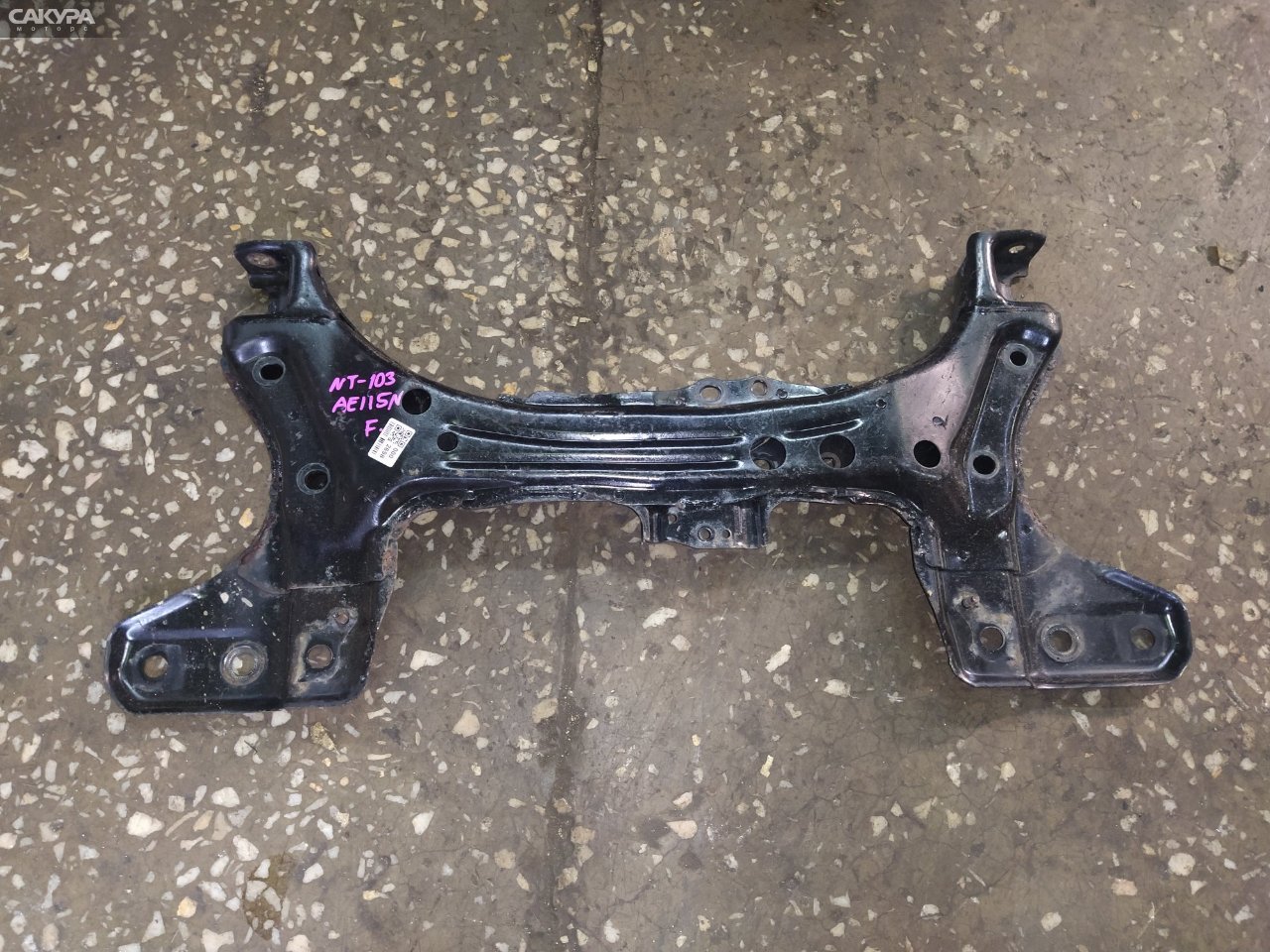 Балка поперечная передняя Toyota Corolla Spacio AE115N 7A-FE: купить в Сакура Красноярск.